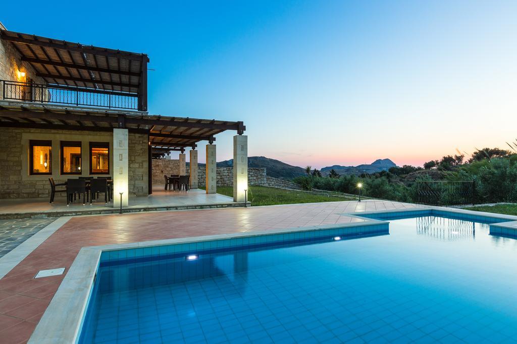 Poseidon Villa, Nestled In The Picturesque South, By Thinkvilla Lefkogeia المظهر الخارجي الصورة