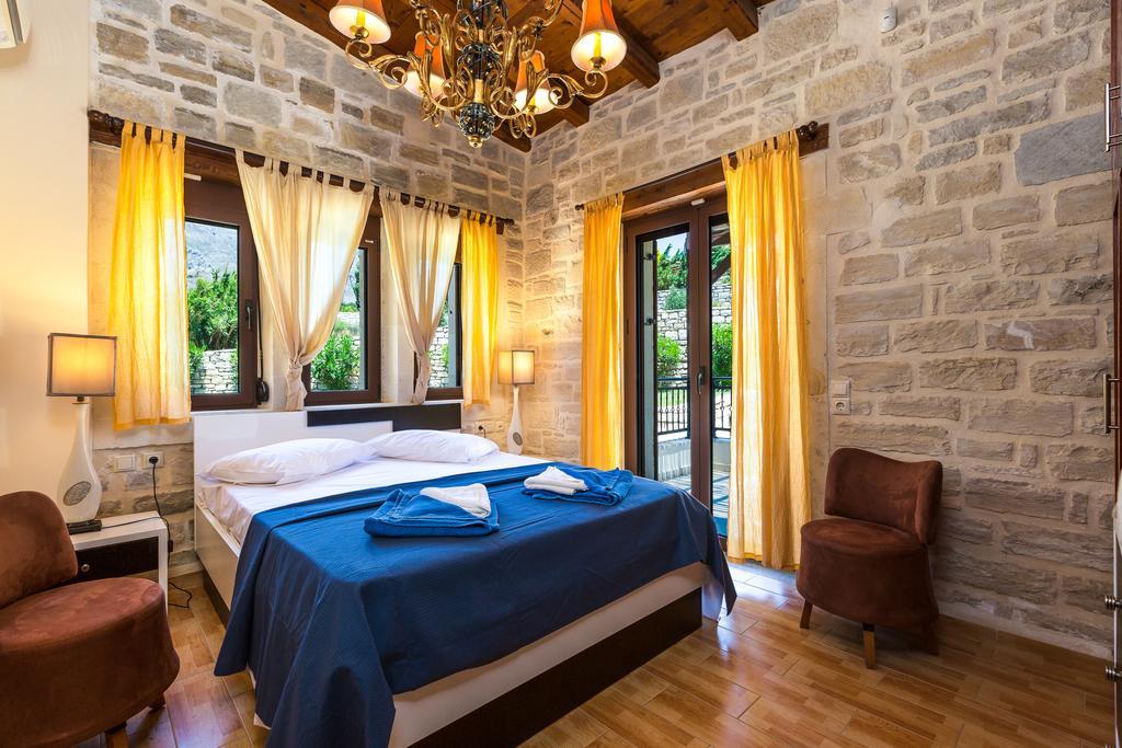 Poseidon Villa, Nestled In The Picturesque South, By Thinkvilla Lefkogeia المظهر الخارجي الصورة